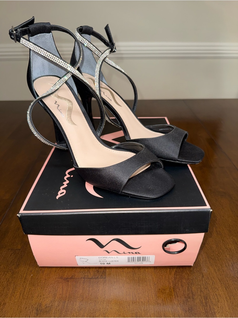 Nina Dorean Black Rhinestone Strappy Heels Size 10